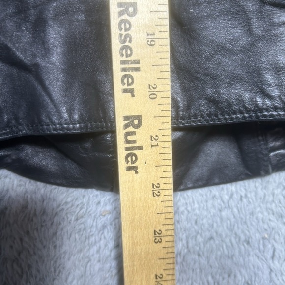 Vintage Wilsons Black Leather Bomber Jacket Men's Size 36 Classic Moto *SPOTS - Picture 16 of 16